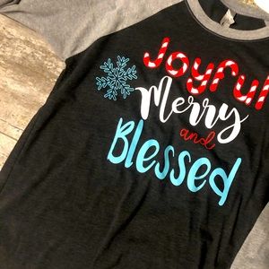 Medium raglan grey & black